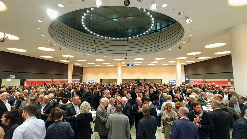 Über 750 Gäste begrüsste die Handelskammer beider Basel gestern an ihrem Neujahrsempfang. Copyright: Mandoga Media